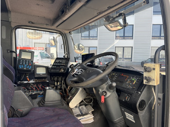 Camión chasis Mercedes-Benz Atego 1828 L 4x2 Atego 1828 L 4x2, Rechtslenker, Winterdienstaustattung: foto 4