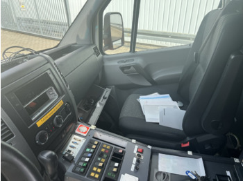 Ambulancia Mercedes-Benz Sprinter 516 CDI 4x2 Sprinter 516 CDI 4x2, Rettungswagen, Bi-Xenon: foto 3