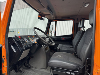 Foto del interior 1: Furgoneta basculante, Furgoneta combi Mercedes-Benz Vario 816 D 4x2 Doka Vario 816 D 4x2 Doka, 2x AHK, Meiller Kipper, Ex-Stadtverwaltung