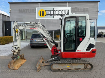Miniexcavadora TAKEUCHI