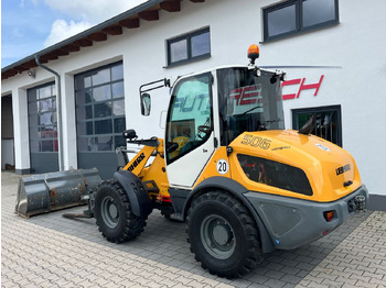 Cargadora de ruedas Liebherr 506 Compact Schaufel Gabel: foto 4