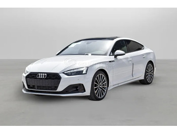 Sedan AUDI