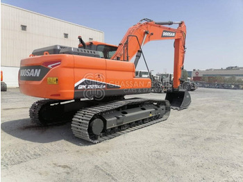 Excavadora de cadenas DOOSAN DX225 LCA – CHAIN EXCAVATOR OPERATING WEIGHT 22 TON APPROX. WITH  BUCKET 1.08 Cu.M BUCKET ( HEAVY DUTY) MY2022: foto 5