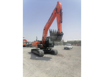 Excavadora de cadenas DOOSAN DX225 LCA – CHAIN EXCAVATOR OPERATING WEIGHT 22 TON APPROX. WITH  BUCKET 1.08 Cu.M BUCKET ( HEAVY DUTY) MY2022: foto 3