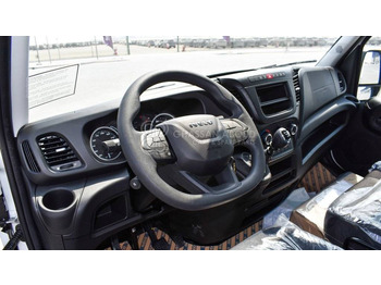 Foto del interior 1: Furgón nuevo IVECO Daily 50C15VH /Euro 3 Highroof Van H3 Wheelbase 4100 MY2024
