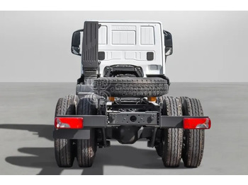 Camión chasis Iveco T-WAY AD380T47H 6x4 R24 Tyres Chassis - Barcelona Stock: foto 3 Camión chasis Iveco T-WAY AD380T47H 6x4 R24 Tyres Chassis - Barcelona Stock: foto 3