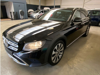 Coche MERCEDES-BENZ
