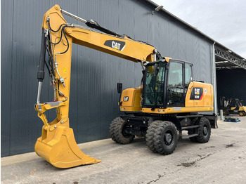 Excavadora de ruedas CATERPILLAR M318F