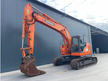 Excavadora de cadenas DOOSAN DX235LCR