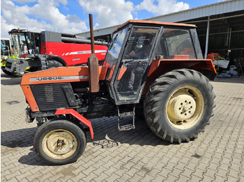 Tractor URSUS