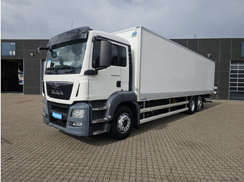 Camión caja cerrada MAN TGS 26.420