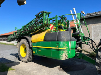 Pulverizador arrastrado JOHN DEERE