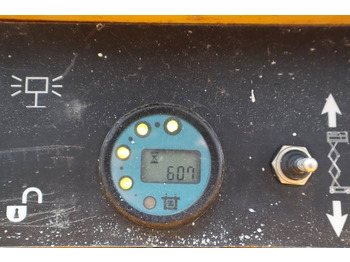 Plataforma de tijeras Haulotte COMPACT 10 Electric, 10m Working Height, 450kg Cap: foto 5