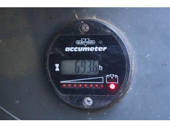 Plataforma de tijeras Holland Lift Ecostar HL-9710 Electric, 12m Working Height, 325k: foto 4 Plataforma de tijeras Holland Lift Ecostar HL-9710 Electric, 12m Working Height, 325k: foto 4