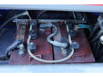 Plataforma de tijeras Holland Lift Ecostar HL-9710 Electric, 12m Working Height, 325k: foto 5 Plataforma de tijeras Holland Lift Ecostar HL-9710 Electric, 12m Working Height, 325k: foto 5