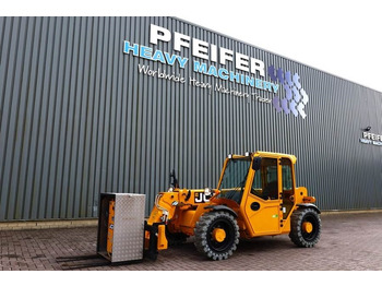 Manipulador telescópico JCB