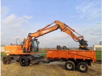 Excavadora de ruedas DOOSAN DX140