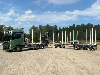 Camión forestal SCANIA R 560