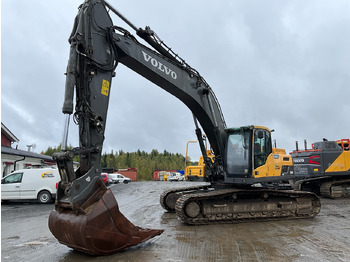 Excavadora VOLVO EC300DL