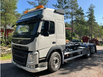 Camión multibasculante VOLVO FM