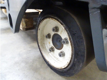 Carretilla de 4 vías Combilift C4000E - TRIPLEX: foto 2