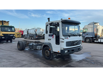 Camión chasis Volvo FL 220 (BELGIAN TRUCK / BOITE MANUELLE / MANUAL GEARBOX): foto 3