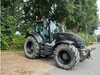 Tractor Valtra T174 Versu: foto 3
