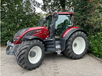 Tractor VALTRA T214