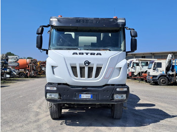 Camión hormigonera IVECO Astra