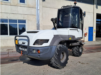 Excavadora de ruedas MECALAC