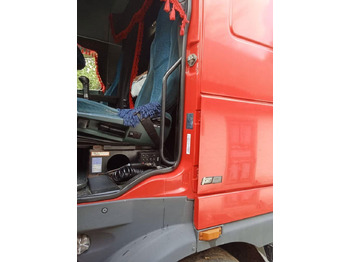 Cabeza tractora DAF XF 95.430 Tractor unit: foto 4