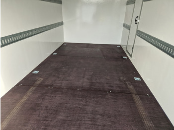 Remolque caja cerrada Hochlader Koffer TFSP 500T.00 500x220x210cm extrabreit aero Zurrs. Seitentür IL 13" 100 km/H 3000kg: foto 4