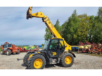 Tractor JCB