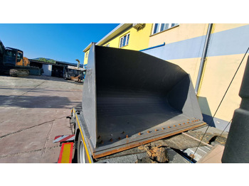 Cazo cargador VOLVO