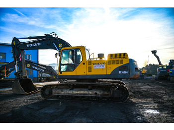 Excavadora de cadenas VOLVO EC360B NLC: foto 4