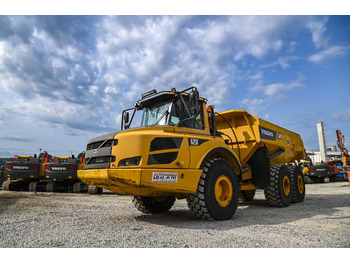 Dúmper articulado VOLVO A25F
