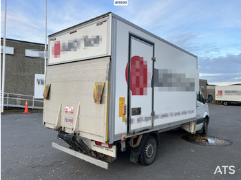 Furgoneta caja cerrada Mercedes Benz Sprinter Skåpbil med bakgavellyft: foto 3 Furgoneta caja cerrada Mercedes Benz Sprinter Skåpbil med bakgavellyft: foto 3