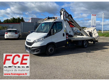 Camión con plataforma elevadora OIL&STEEL