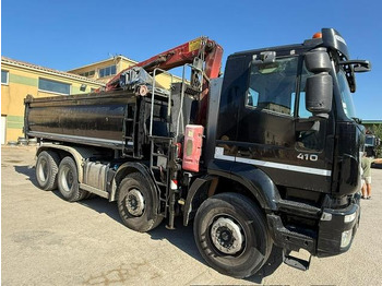 Camión volquete IVECO Trakker