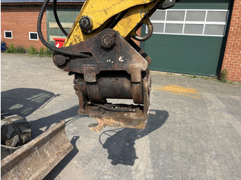 Miniexcavadora YANMAR