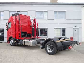 Camión portavehículos Volvo FH 13 XL 460 TC  Neue fur Kassbohrer: foto 4