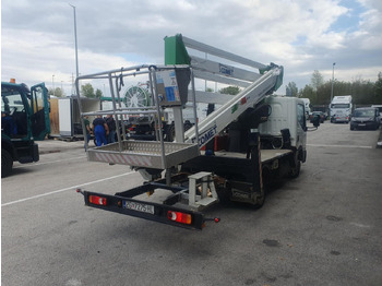 Camión con plataforma elevadora NISSAN Cabstar NT400: foto 4 Camión con plataforma elevadora NISSAN Cabstar NT400: foto 4