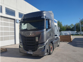 Cabeza tractora IVECO S-WAY