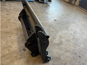 Implemento para Maquinaria de construcción Adapter Manitou till Volvo Stora Bm: foto 2