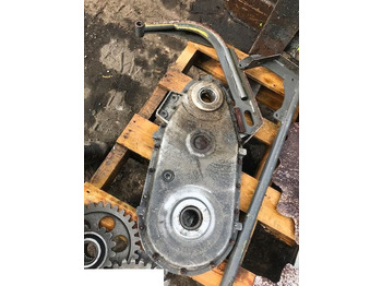 Piezas de recambio para Cabezal de maíz Claas RU 600 XTRA - Obudowa: foto 3