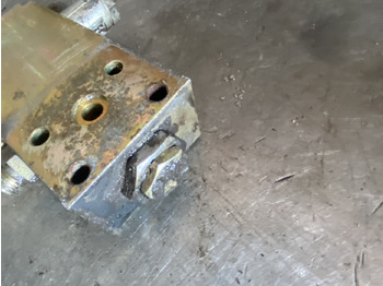 Piezas de recambio para Excavadora de ruedas Mecalac 12 XVT - zamek zawór siłownika podpory: foto 4