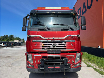 Camión multibasculante Volvo FH 16 700 8x4*4 HIAB XR 24 ton / L=5800 mm: foto 3