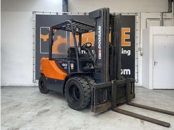 Carretilla elevadora diésel DOOSAN