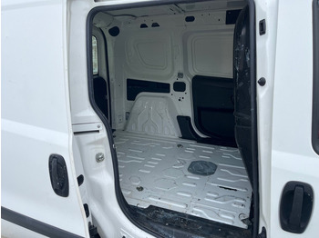 Furgoneta pequeña Fiat Dobló Cargo 1.3 MultiJet / NL Van: foto 3