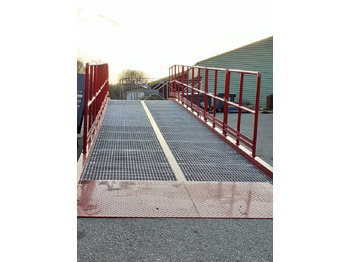 Rampa de carga nuevo AZ RAMP-EASY XL-12-RL . Mobil Loading Ramp  WIDE With Level Off, 12 t Capacity: foto 4